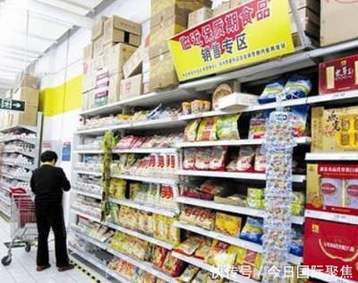 這屆年輕人有多“摳”？光靠著一個“摳”字，撐起了900億市場食品銷售